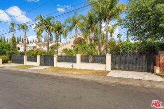 5218 Otis Ave in Los Angeles, CA - Building Photo - Building Photo