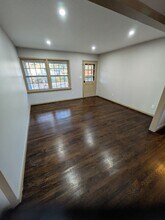 571 Village Ln in Jonesboro, GA - Building Photo - Building Photo