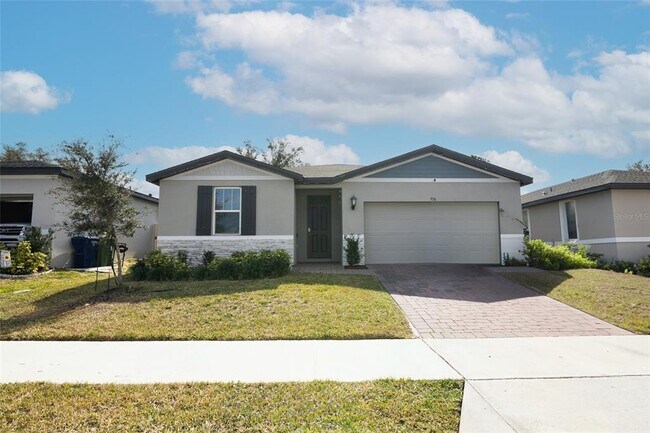 956 Cambridge Dr in Winter Haven, FL - Building Photo - Building Photo