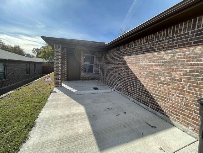 8121 Tanner Ave-Unit -8121 in Fort Worth, TX - Building Photo - Building Photo