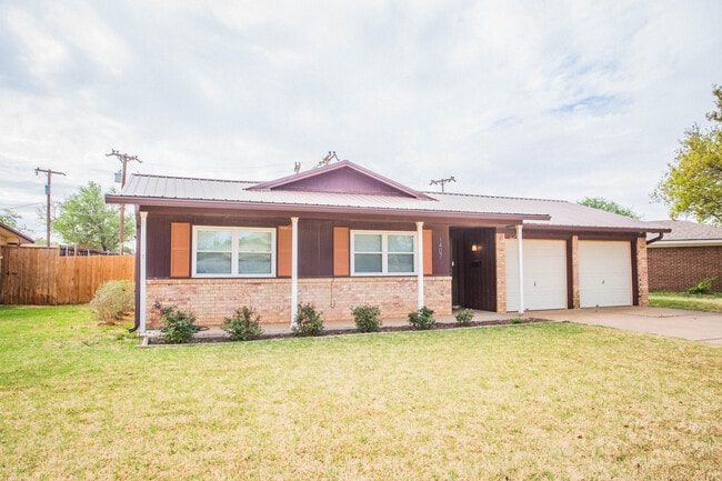 1407 Elkhart Ave in Lubbock, TX - Building Photo - Building Photo