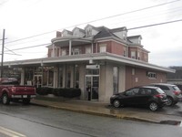 205 W Main St in Monongahela, PA - Foto de edificio - Building Photo