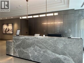 330 Duke St W in Kitchener, ON - Building Photo - Building Photo