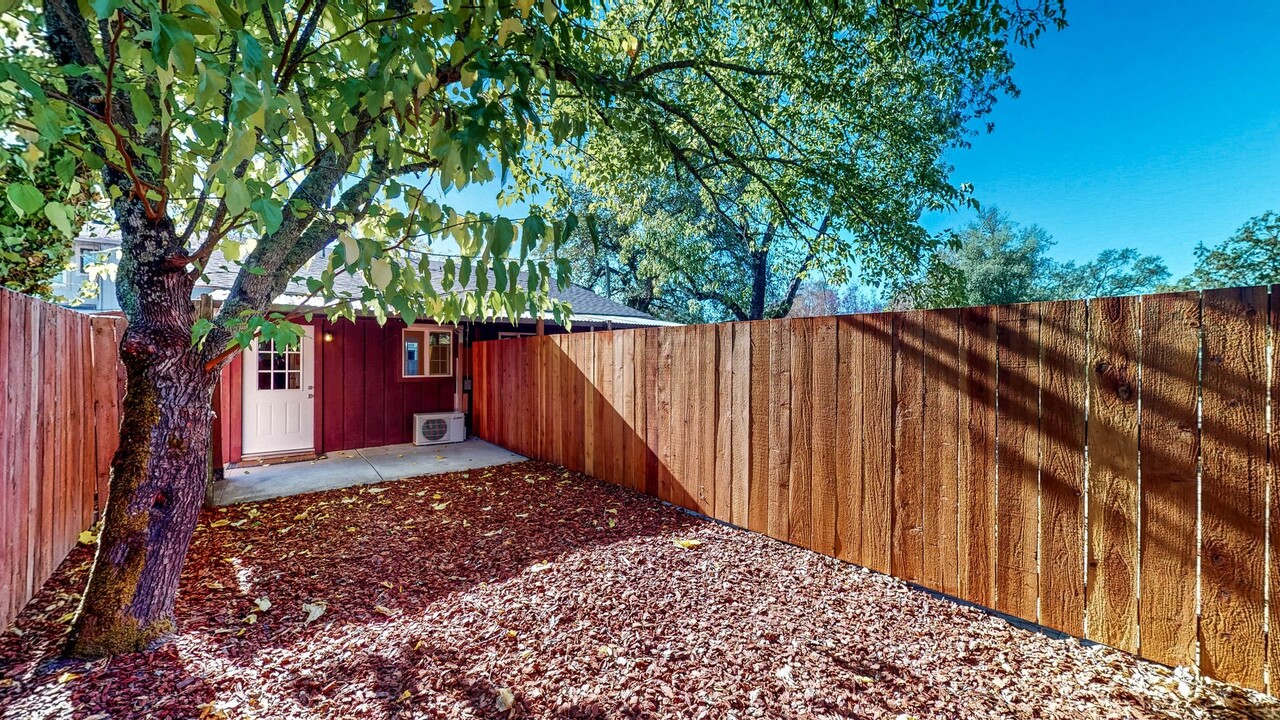 10139 Old Redwood Hwy-Unit -10141 #A in Windsor, CA - Building Photo