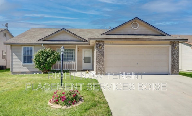 property at 815 S Pawnee Ave