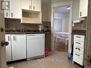 928 Greenwood Ave in Toronto, ON - Building Photo - Building Photo