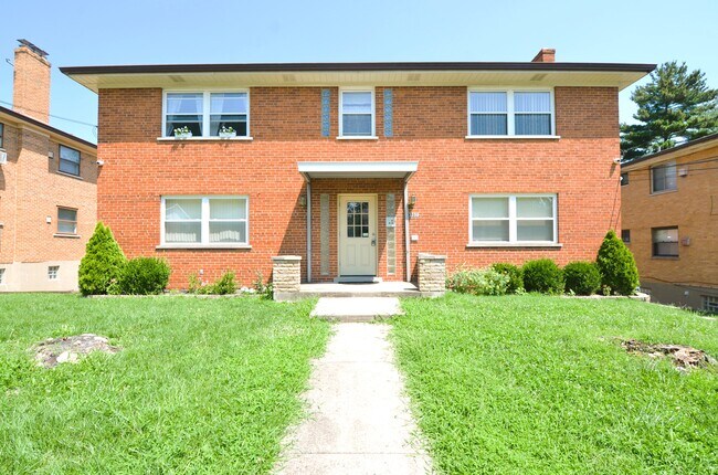 3230 Blueacres Dr, Unit 3