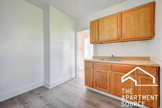 2942 N Albany Ave, Unit 3 in Chicago, IL - Foto de edificio - Building Photo