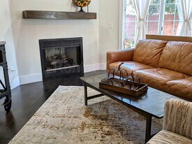 351 S Valley View Dr in Saint George, UT - Building Photo