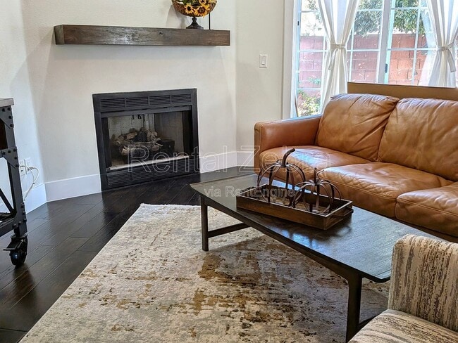 351 S Valley View Dr