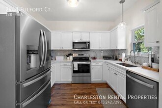 2448 Fulford Ct in Mount Pleasant, SC - Building Photo - Building Photo
