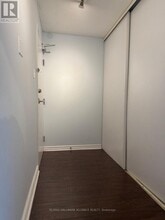 4205 Shipp Dr in Mississauga, ON - Building Photo - Building Photo