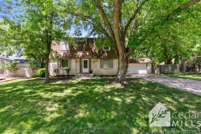 property at 373 S Covington St