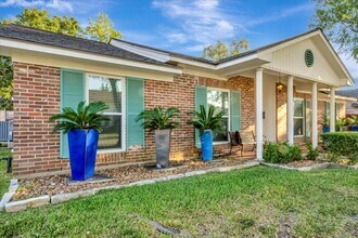 1710 San Sebastian Ln in Houston, TX - Building Photo - Building Photo