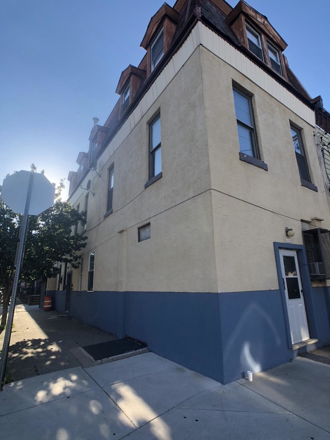 1436 S 12th St in Philadelphia, PA - Building Photo - Building Photo