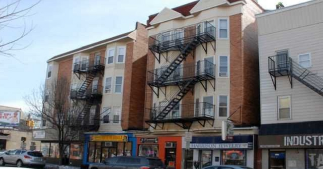 239 Harrison Ave, Unit 5