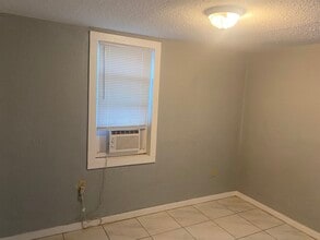 892 Applewood St, Unit A in Macon, GA - Foto de edificio - Building Photo