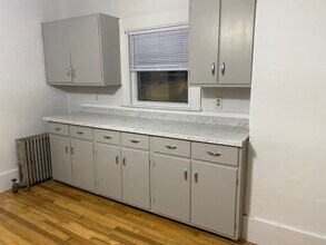 73 Walnut St, Unit 2 in Athol, MA - Building Photo - Building Photo