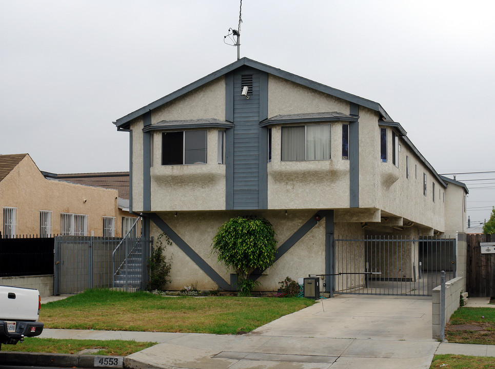 4553 W 116th St in Hawthorne, CA - Building Photo