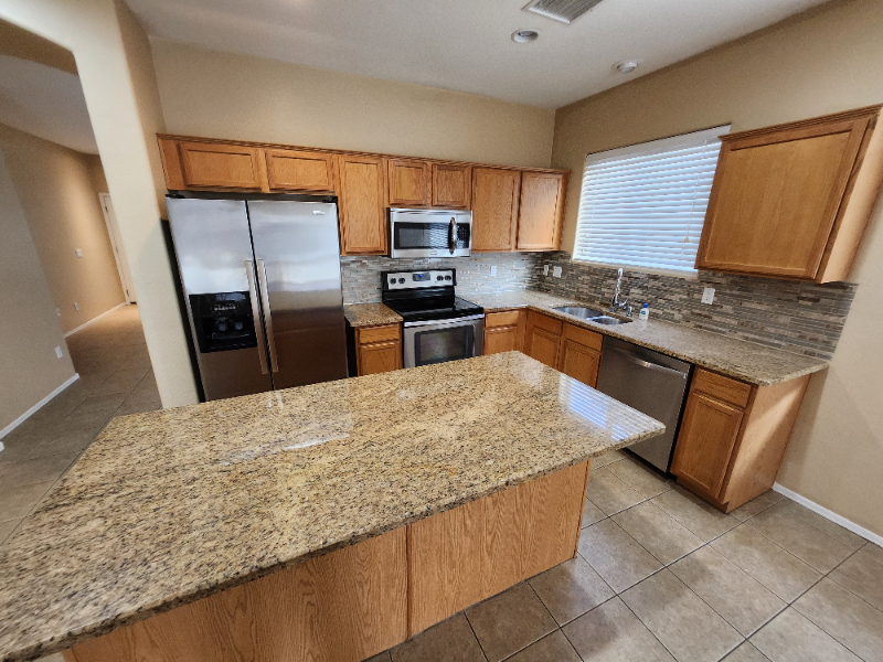 14839 W Larkspur Dr in Surprise, AZ - Building Photo