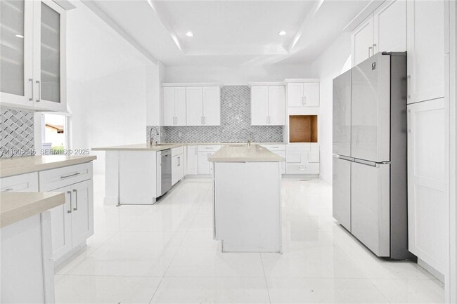 425 SW 129th Ave