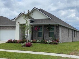 5550 Grand Spgs Rd in Slidell, LA - Building Photo