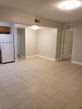 640 SW 9th Ct in Pompano Beach, FL - Building Photo - Building Photo