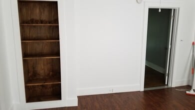 12 Spofford St, Unit A in Claremont, NH - Building Photo - Building Photo