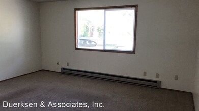 605 NW Kings Blvd-Unit -1-4 in Corvallis, OR - Foto de edificio - Building Photo