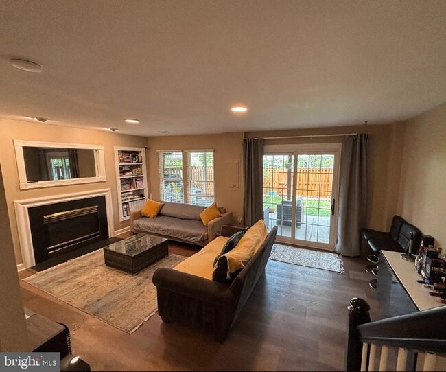 46566 River Meadows Terrace in Sterling, VA - Building Photo - Building Photo