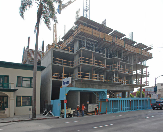 Ten Fifty B in San Diego, CA - Building Photo - Building Photo