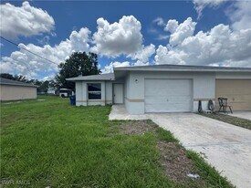 4541 21st St SW in Lehigh Acres, FL - Building Photo
