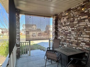 76 S New Castle Way in Aurora, CO - Building Photo - Building Photo