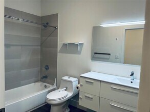 4385 NW 9th St in Plantation, FL - Building Photo - Building Photo