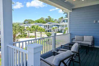1013 Marsh Vw Dr in North Myrtle Beach, SC - Building Photo - Building Photo