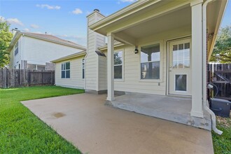 609 Arrowood Pl in Round Rock, TX - Building Photo - Building Photo