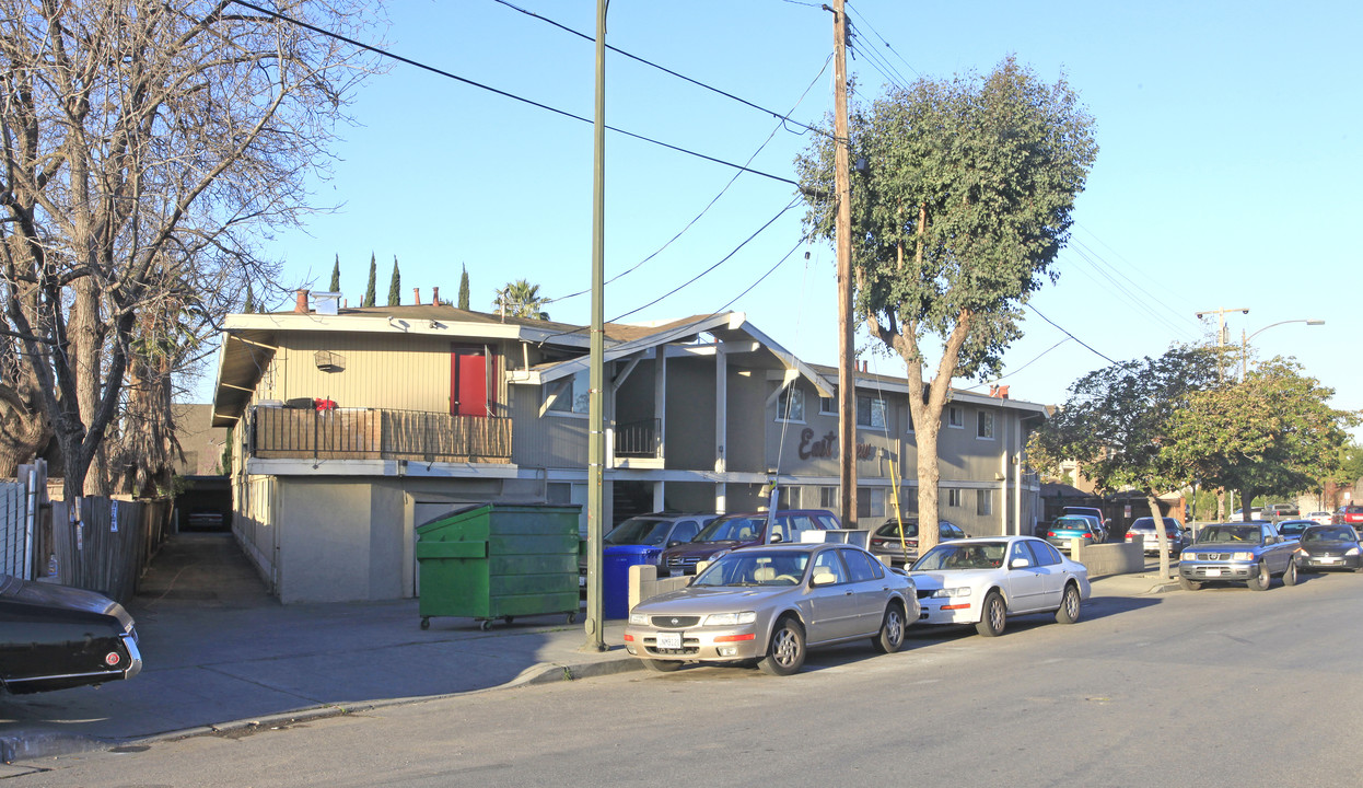 East View in San Jose, CA - Building Photo