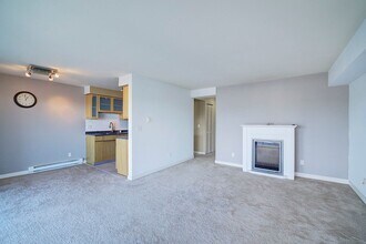 701 122nd Ave NE in Bellevue, WA - Building Photo - Building Photo