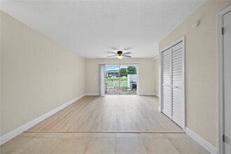 13713 Juniper Blossom Dr in Tampa, FL - Building Photo - Building Photo