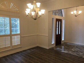 135 Lakeside Dr in Montgomery, TX - Building Photo - Building Photo