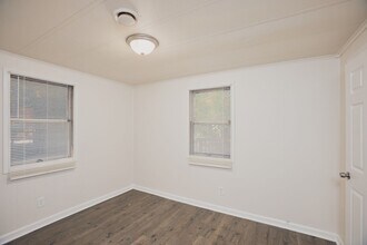 2553-2555 Lloyd Rd in Decatur, GA - Building Photo - Building Photo