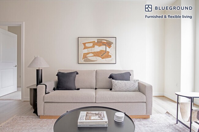 731 Seaton Ave, Unit FL3-ID599 in Alexandria, VA - Building Photo - Building Photo