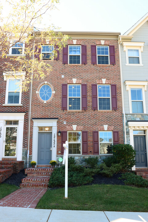 12132 Grey Squirrel St in Clarksburg, MD - Foto de edificio