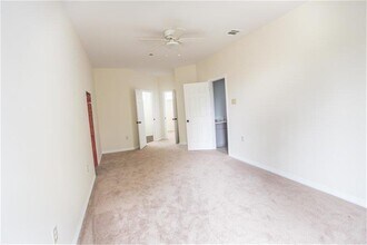 446 Rivergrove Dr in Houston, TX - Building Photo - Building Photo