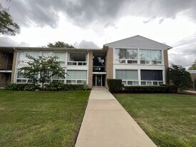 150 Bird Ave, Unit 20 in Birmingham, MI - Building Photo
