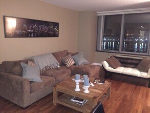 25 Hudson St, Unit 706 LIBERTY TERRACE in Jersey City, NJ - Foto de edificio - Building Photo