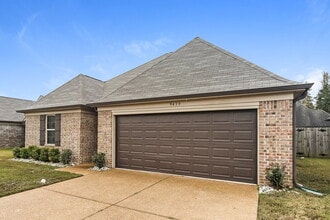 9439 Darren Cir S in Cordova, TN - Building Photo - Building Photo