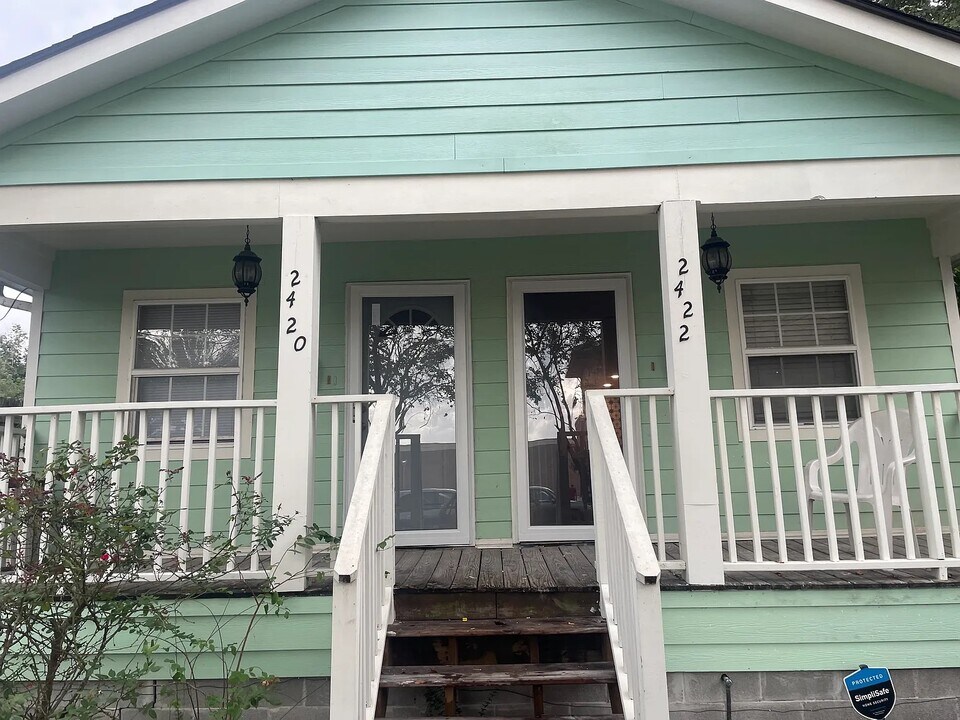 2422 Dublin St in New Orleans, LA - Building Photo