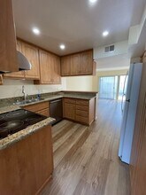 10547 Caminito Banyon in San Diego, CA - Foto de edificio - Building Photo