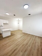 407 Clearwater St in Houston, TX - Building Photo - Building Photo